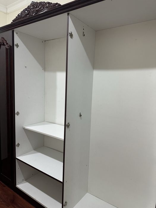 Продам шкаф в прихожую