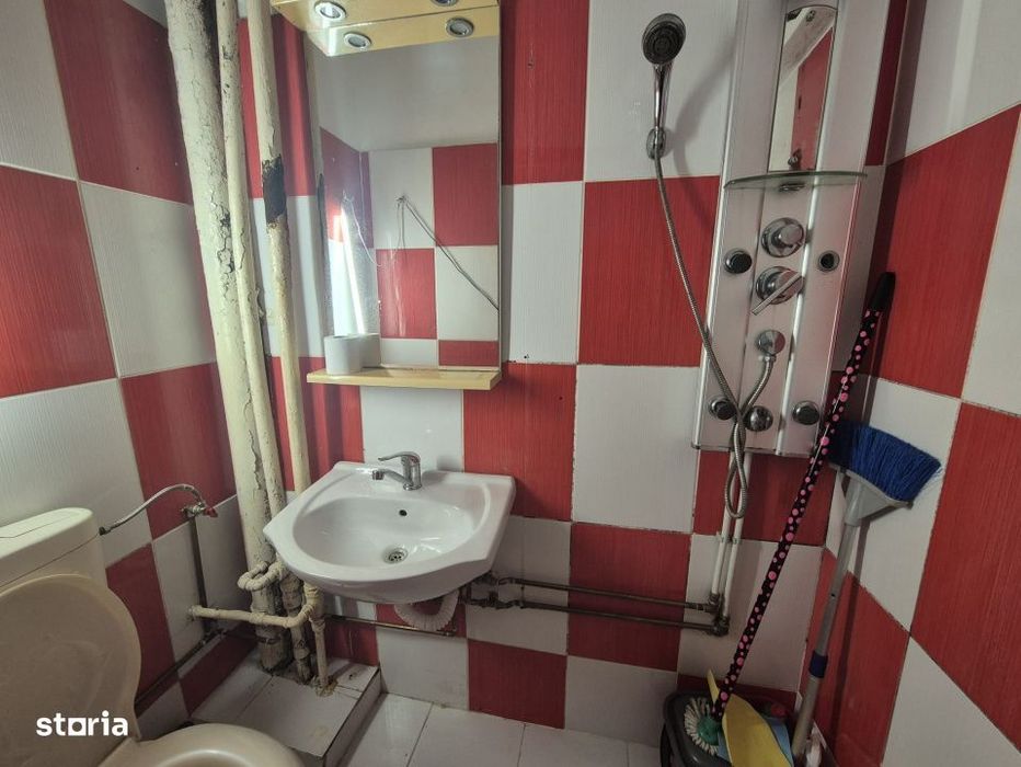 Apartament 3 camere Trivale, confort 3 sporit, etaj 1, zona Mambo — fotografia 3