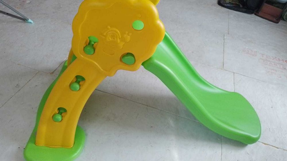 Качественная детская горка.