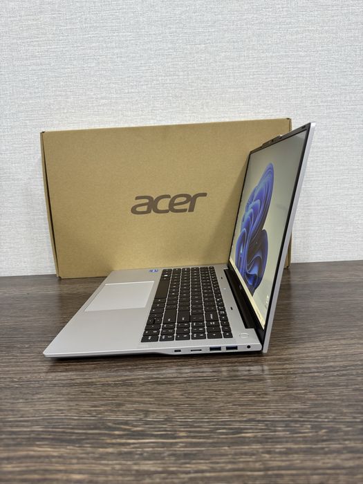 13-Го Поколения Acer Aspire Lite-16 intel Core i3 8-Гб DDR5 15.6 IPS!