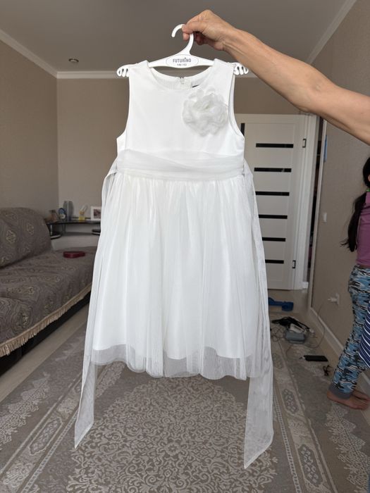 Платье детское праздничное