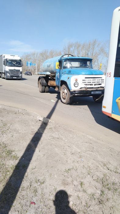 Продам ассенизатор зил