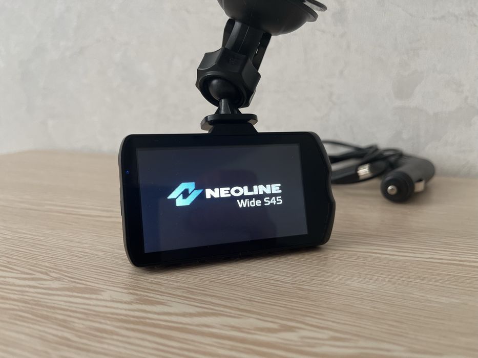 Видеорегистратор Neoline Wide S45