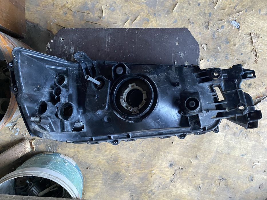 Фара Субару форестер 2002 год левая