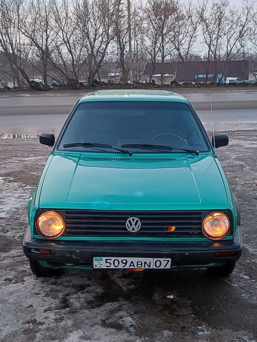 Продам авто Volkswagen Golf 2
