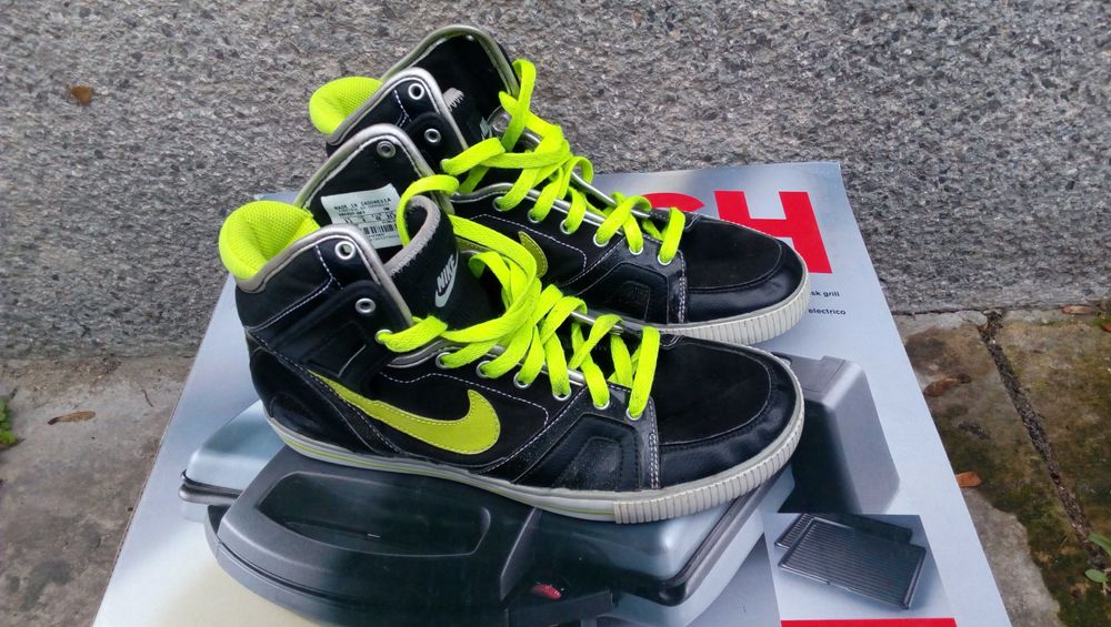 ''Nike Possession Justified''оригинални маратонки 40 номер