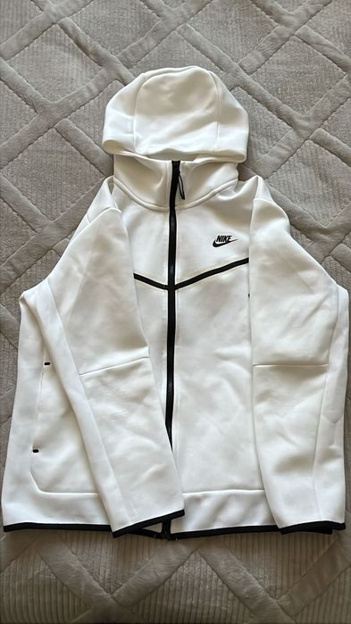 белая течь флиска,