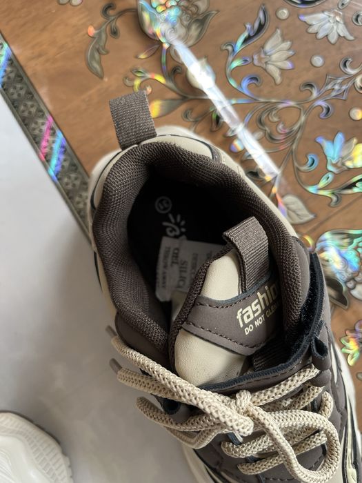 Детские кроссовки не дорого!