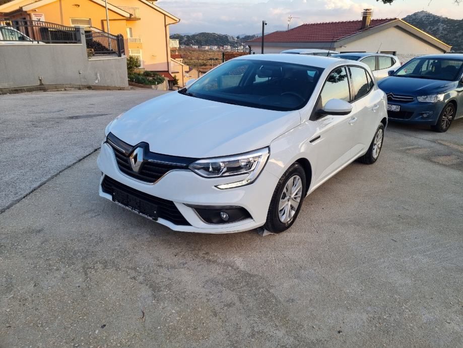 Dezmembrez Renault Megane 4 - 2019