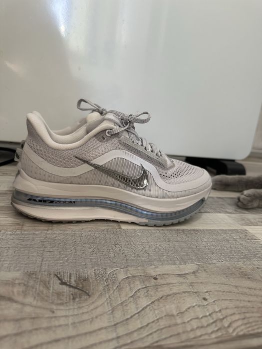 Nike Pegasus Premium