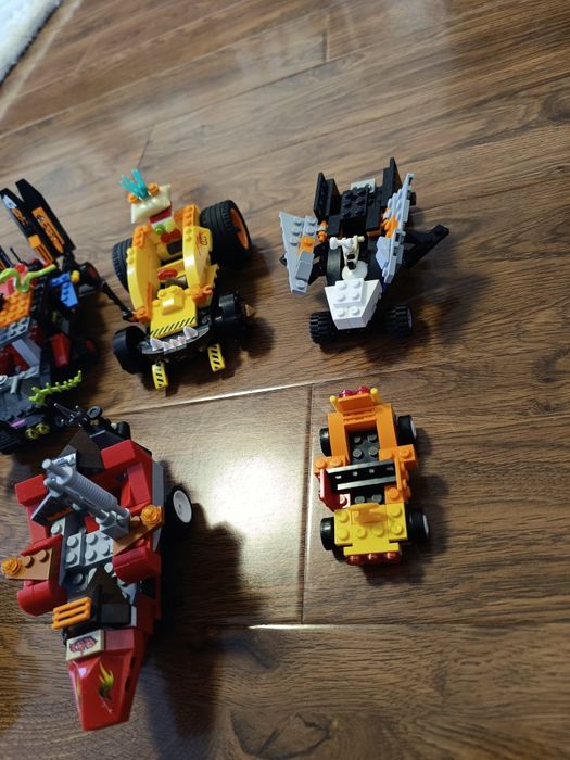 Lot 9 mașinuțe lego