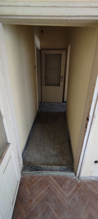 Етаж от къща в непосредствена близост до центъра на гр. Шумен