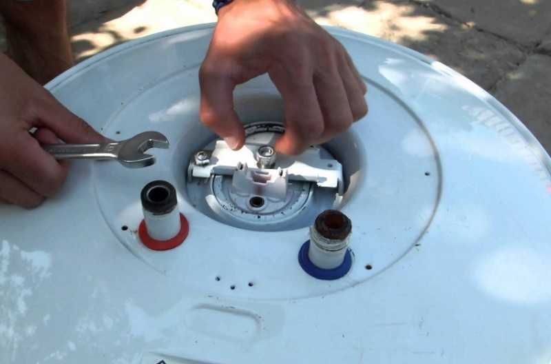 Ariston Royal remont qilamiz o'rnatamiz tozalaymiz