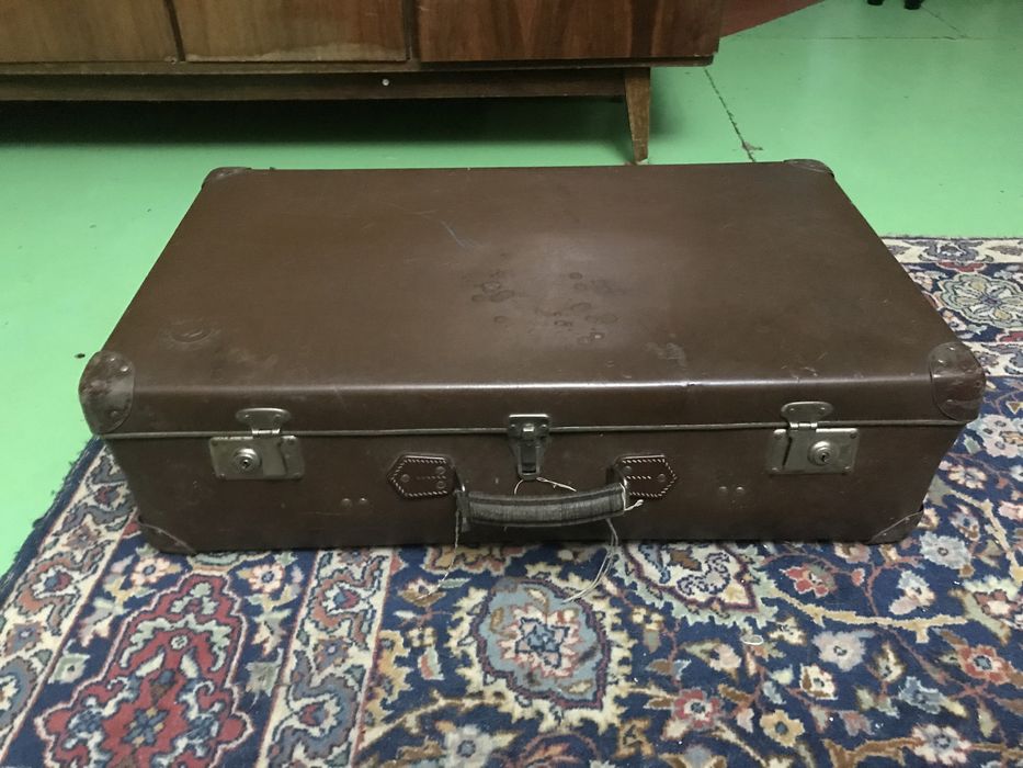 Чемодан антикварный ретро винтаж