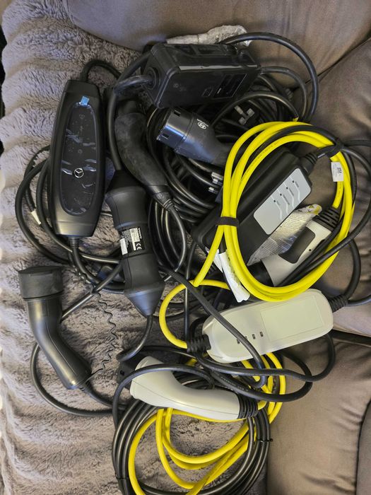 Incarcatoare statii masini  electrice Tesla Bmw Audi Vw Mercedes volvo Volkswagen Hyundai Kia