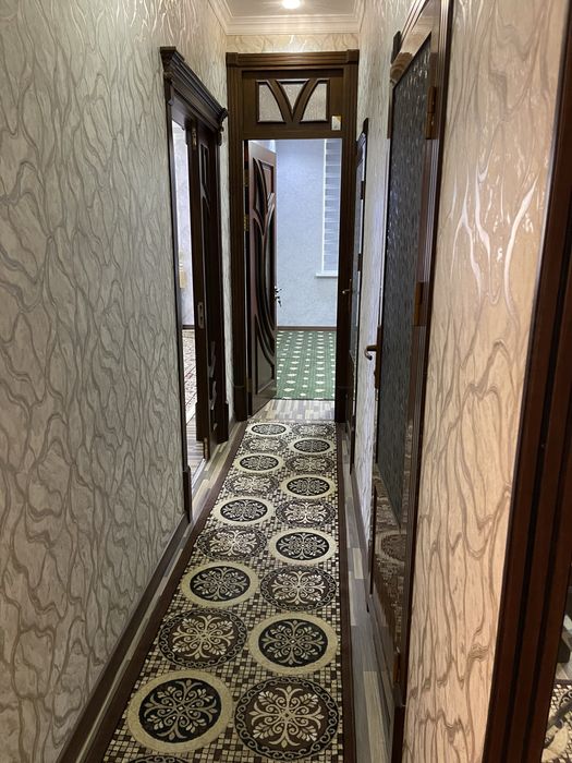 Srochna 2 xonali uy sotiladi