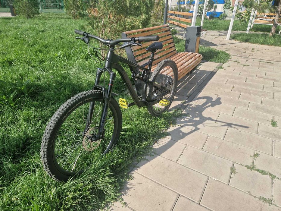 Трейловый карбоновый двухподвес 29"