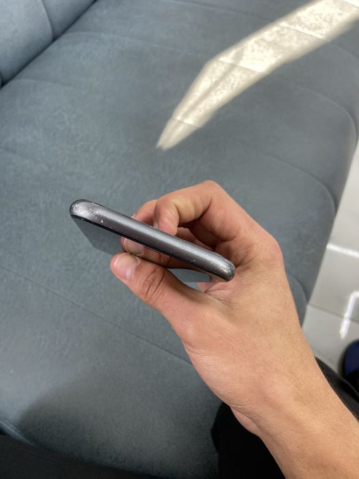 Iphone 11 128 xotira batare 100