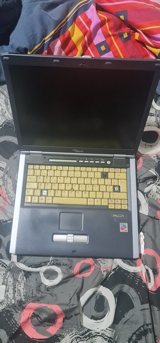 Laptop de colecție Fujitsu