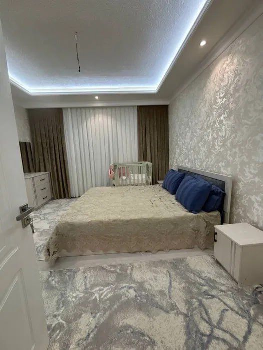 2/3/7. Худуд 8, Янгихает р-н (Сергели). Квартира 50 м², дом кирпичный.