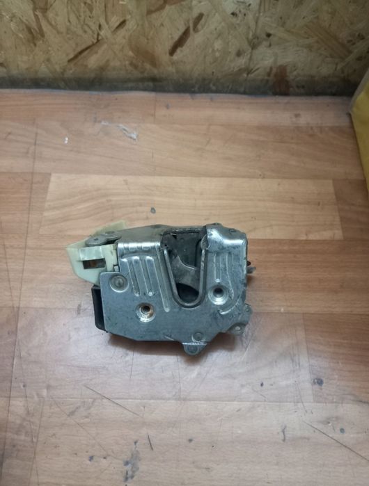 Запчасти Мерседес w124