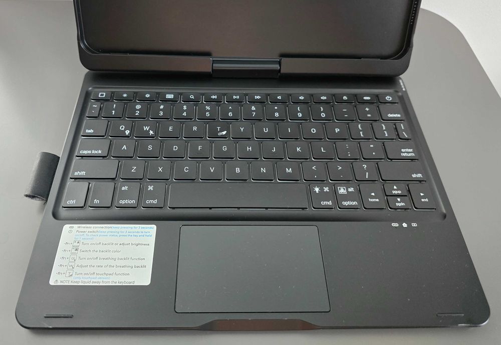 Husa cu tastatura iPad 10.9 inch 2022 / iPad 11 inch 2025, Negru