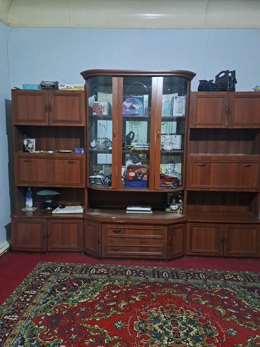 Стенка Горка гостиной