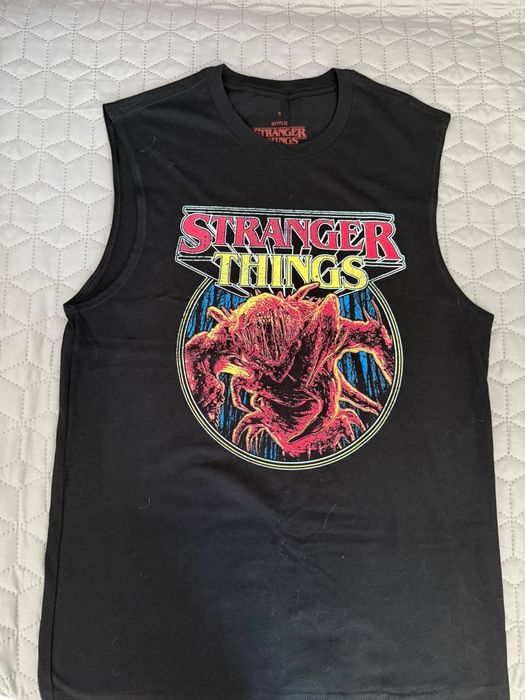 Maiou masura S Stranger Things ,original ,cumpărat din San Francisco, nou fara eticheta