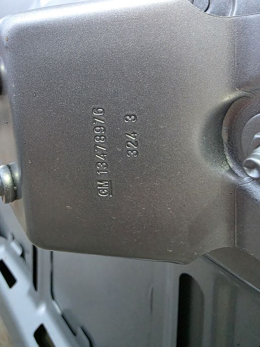 Opel Crossland X facelift 2022 21- преден капак