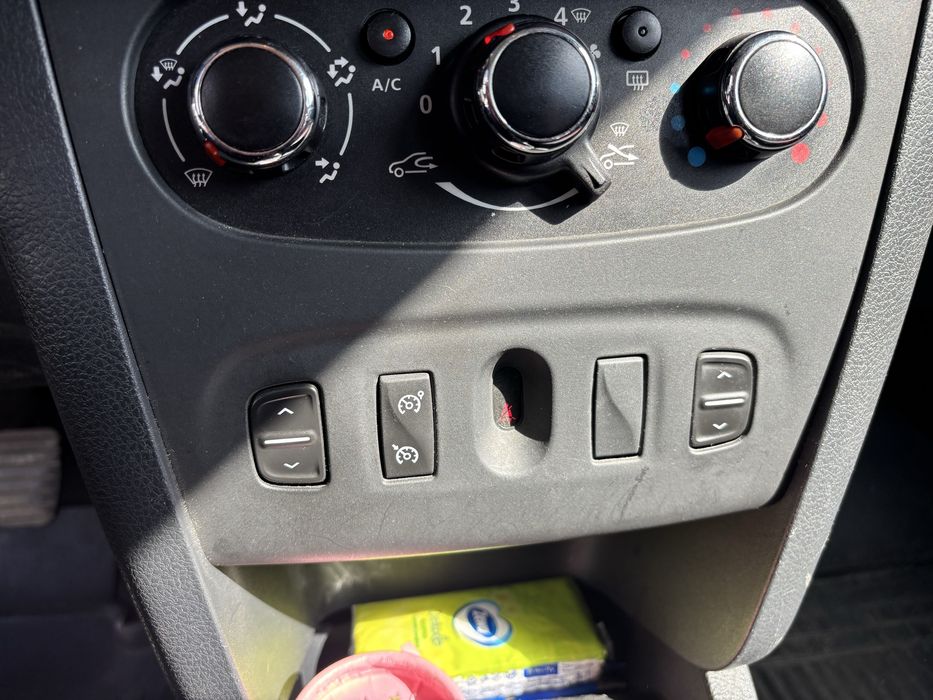 Vand Dacia Sandero 2016