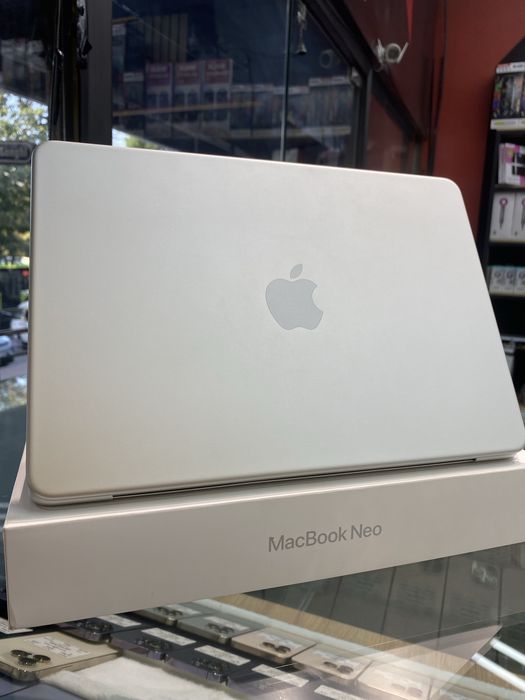 Macbook Neo 8GB/256GB/SILVER (7 циклов)