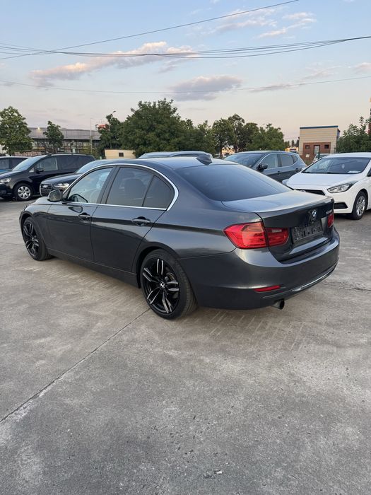 Vand BMW seria3 F30 2.0benzina