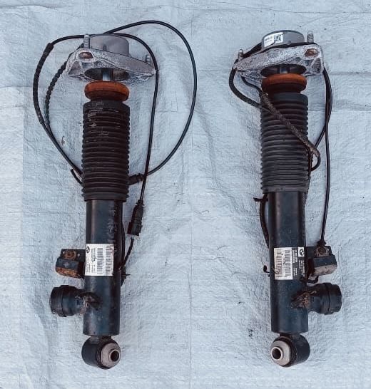 Амортизаторы задние БМВ BMW X5 F15.