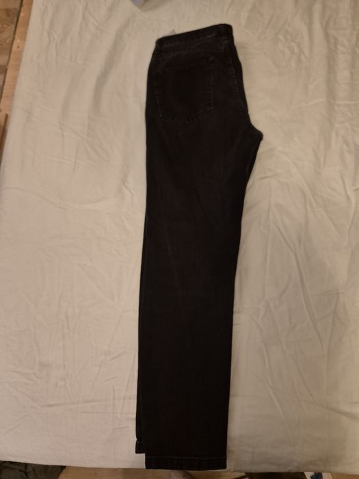 Blugi Bershka. Nr 36.