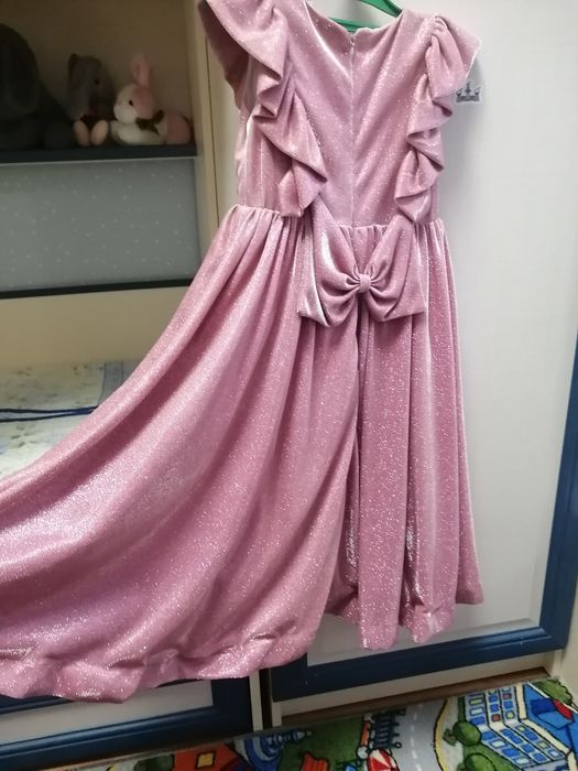 Платье на девочку