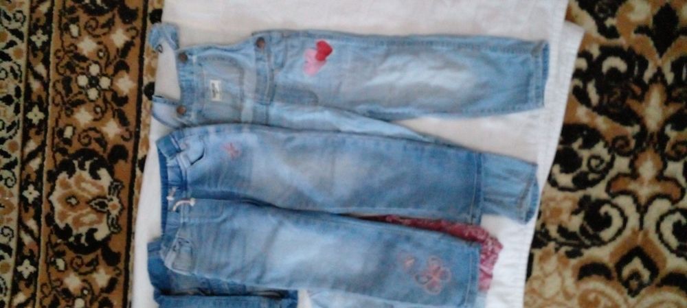 Джинсы, джинсовые куртки на девочку 1,5-3г