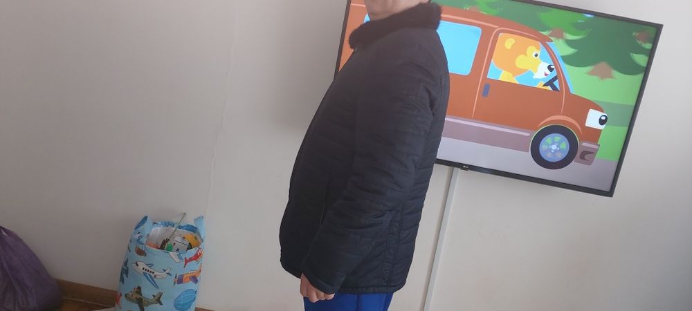 Продам куртку зимнюю .