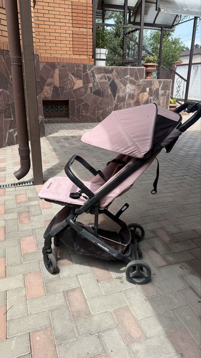 Прогулочная коляска Easy walker Miley