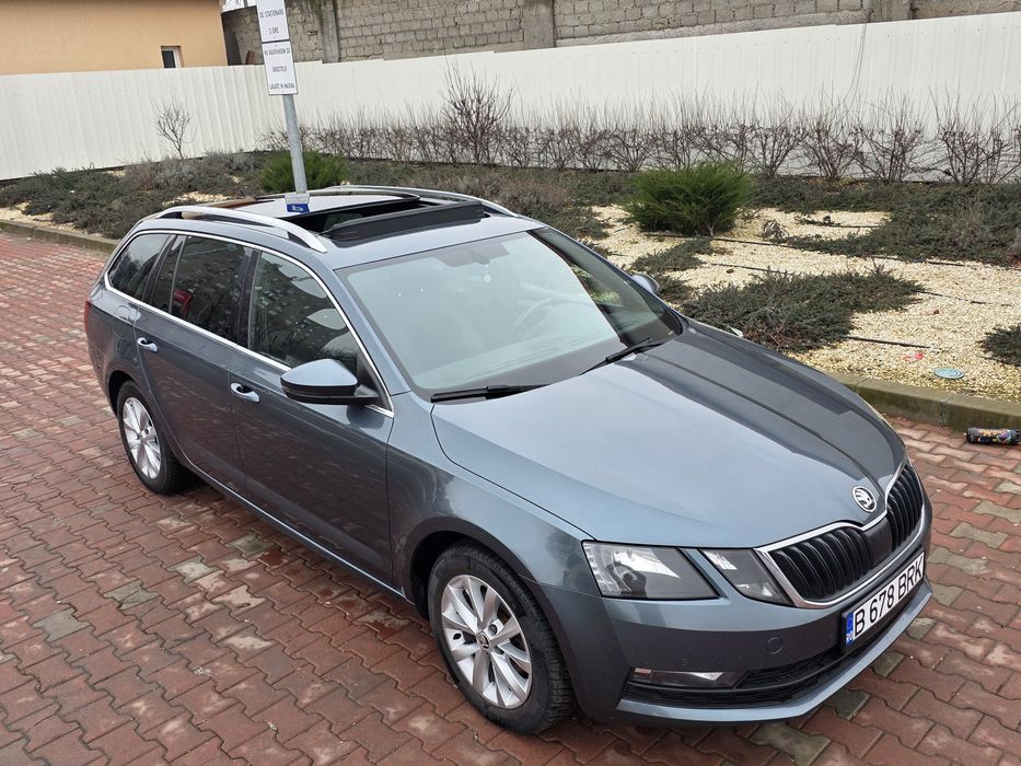 Skoda Octavia III  Trapa/Panorama/ Sistem muzica