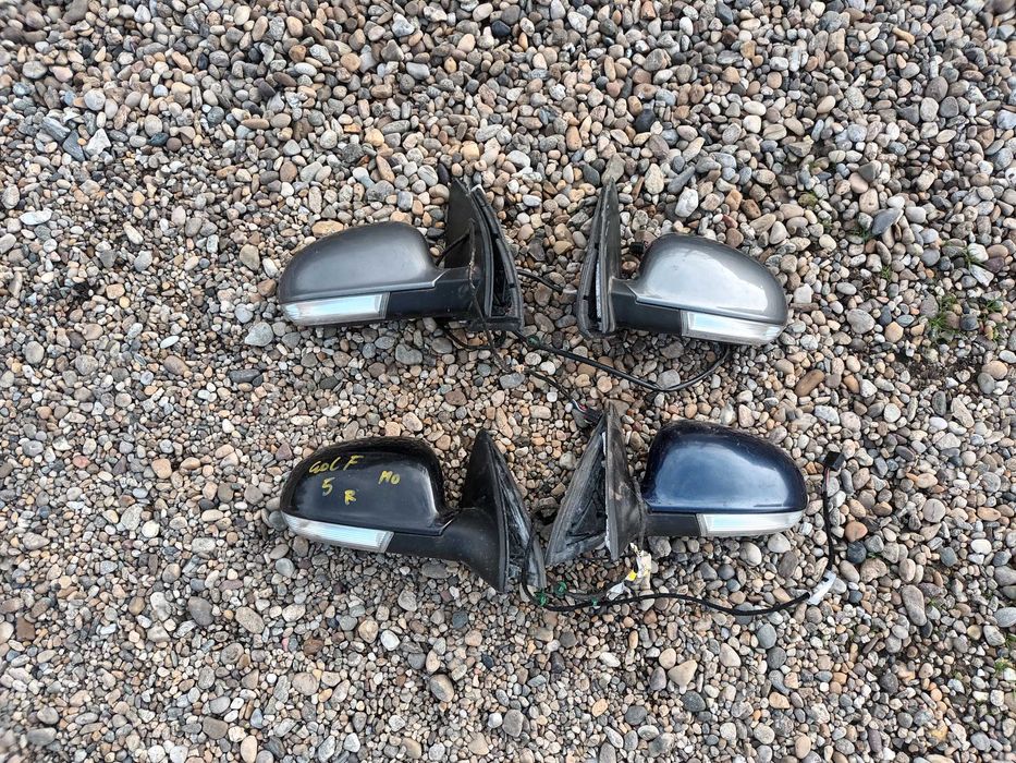 ляво и дясно огледало за фолксваген голф 5 хечбек и комби VOLKSWAGEN