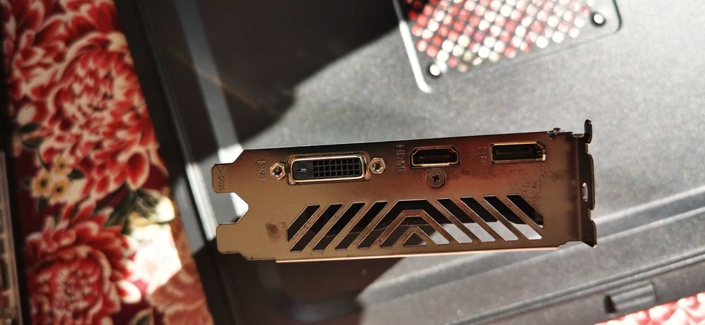 Gigabyte 1050 GTX - 2GB