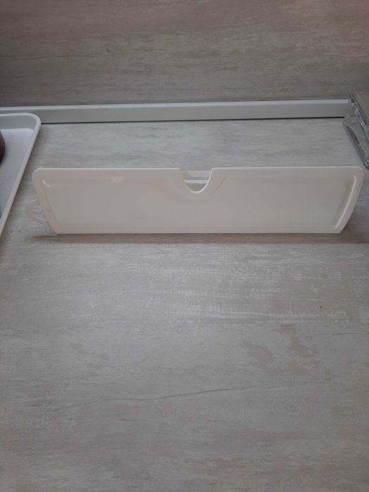 .Декоративни комплекти свещи-нови.Градинска маса