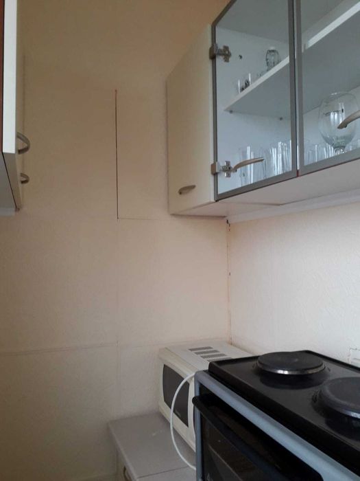 Дава се под наем Двустаен апартамент в Плевен, Широк център - 55 кв.м за 204 € - Снимка #3