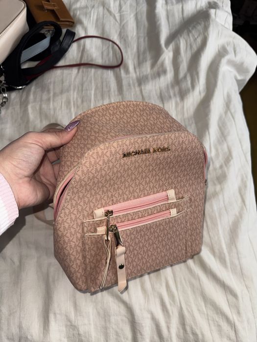 Стилни дамски чанти – от Michael Kors до ежедневни модели