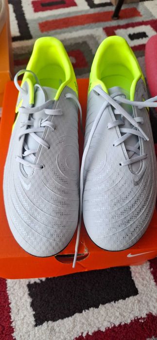 Ghete fotbal. Nike  phantom gx