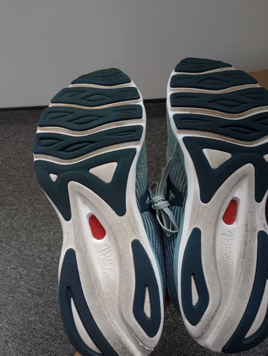 Mizuno Обувки за бягане Wave Sky 5, 44.5 EU