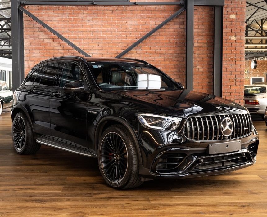 In stoc! Pachet Exterior Complet cu faruri si stopuri compatibil cu Mercedes GLC-Class X253 SUV (2015-2019) in GLC 63 AMG facelift black edition 2020+