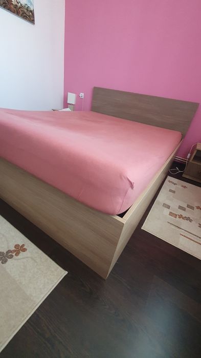 Pat Matrimonial cu tot cu saltea+2 noptiere, 160×200