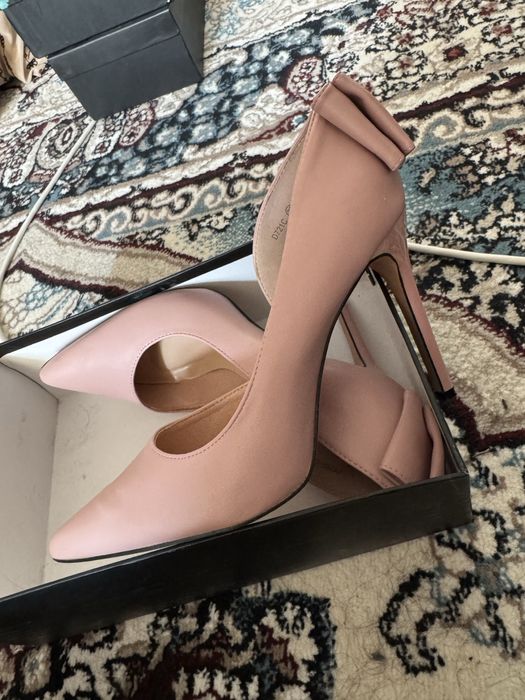 женские туфли на каблуках