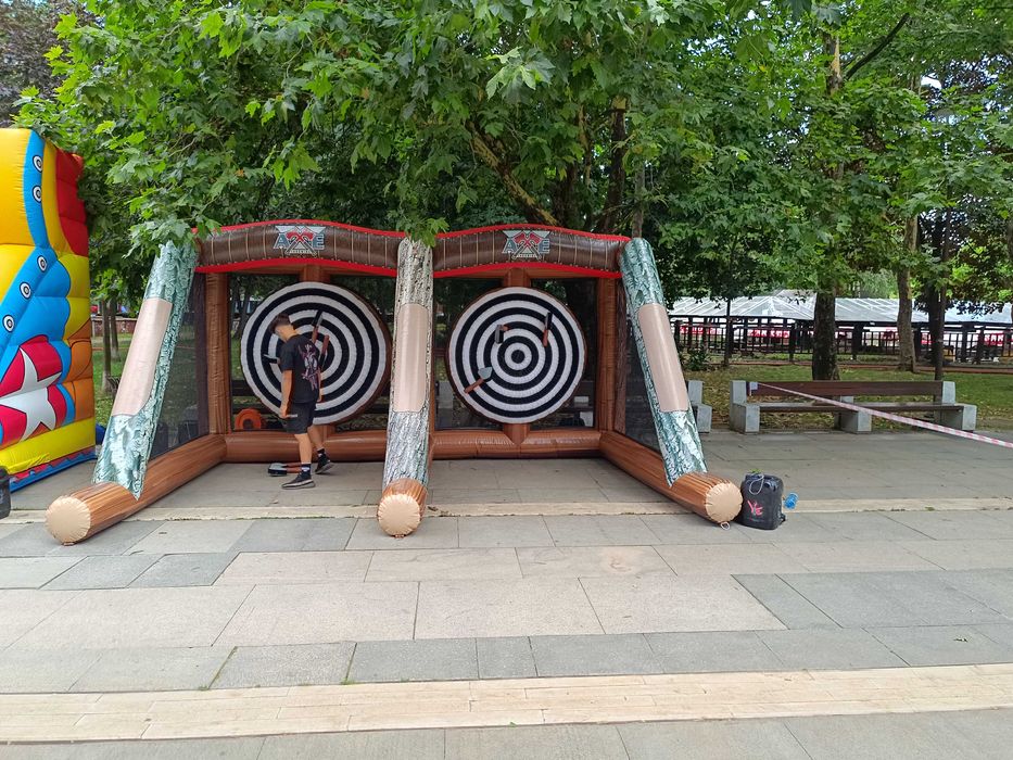 Надуваем замък,батут, човешка джага, зорб топки или пързалка под наем.